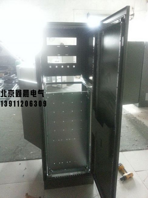 配電柜8。3.jpg